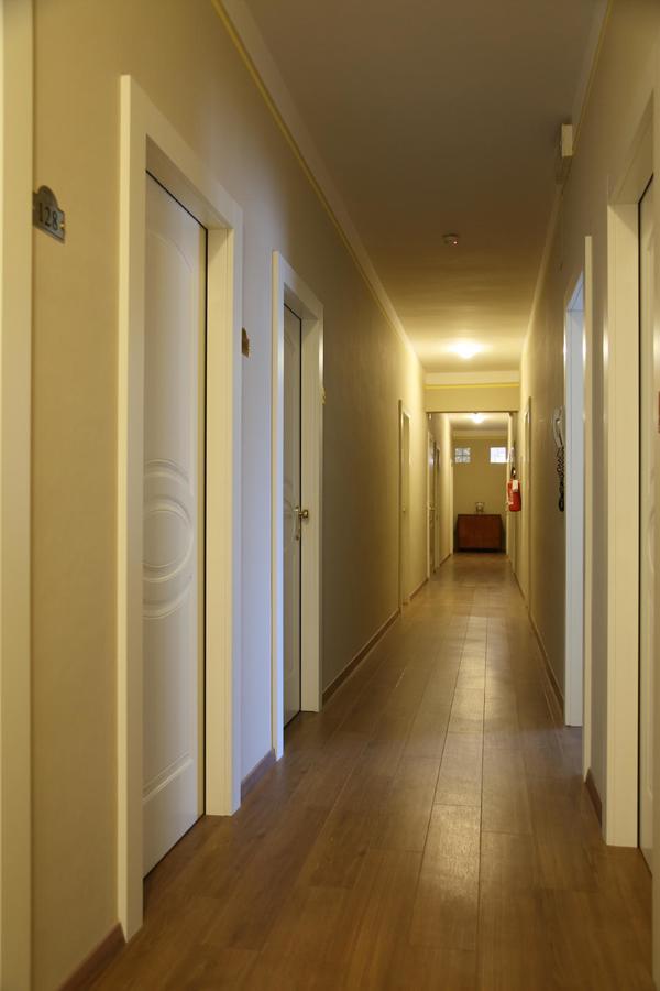 Hotel Tritone Сенигалия Екстериор снимка